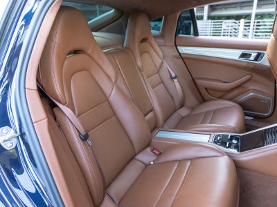 2022 Porsche Panamera GTS