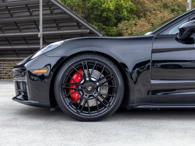 2026 Porsche Panamera Panamera GTS
