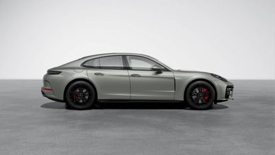 2026 Porsche Panamera GTS