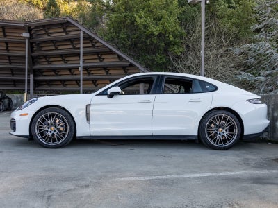 2023 Porsche Panamera Panamera Platinum Edition