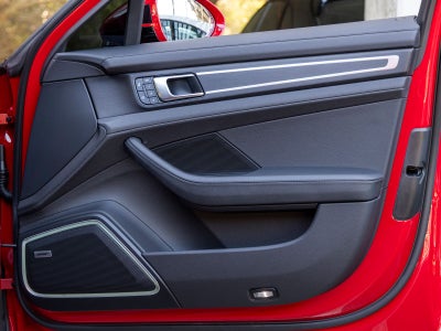 2023 Porsche Panamera Platinum Edition