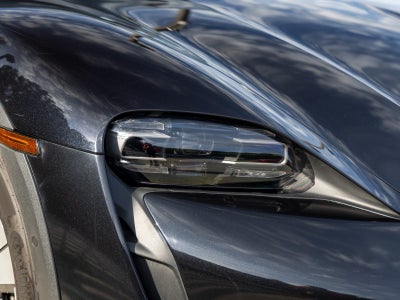 2022 Porsche Taycan Taycan 4 Cross Turismo (MY22)