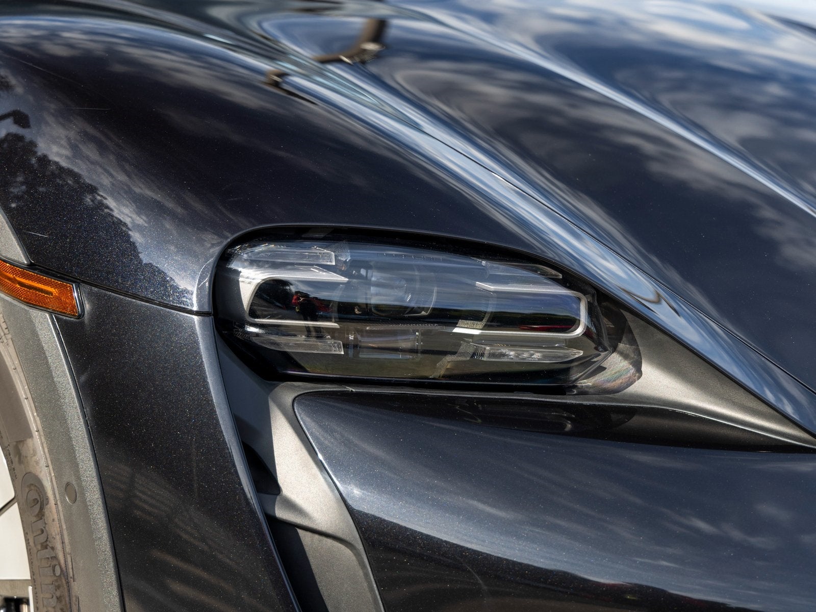 2022 Porsche Taycan Taycan 4 Cross Turismo (MY22)