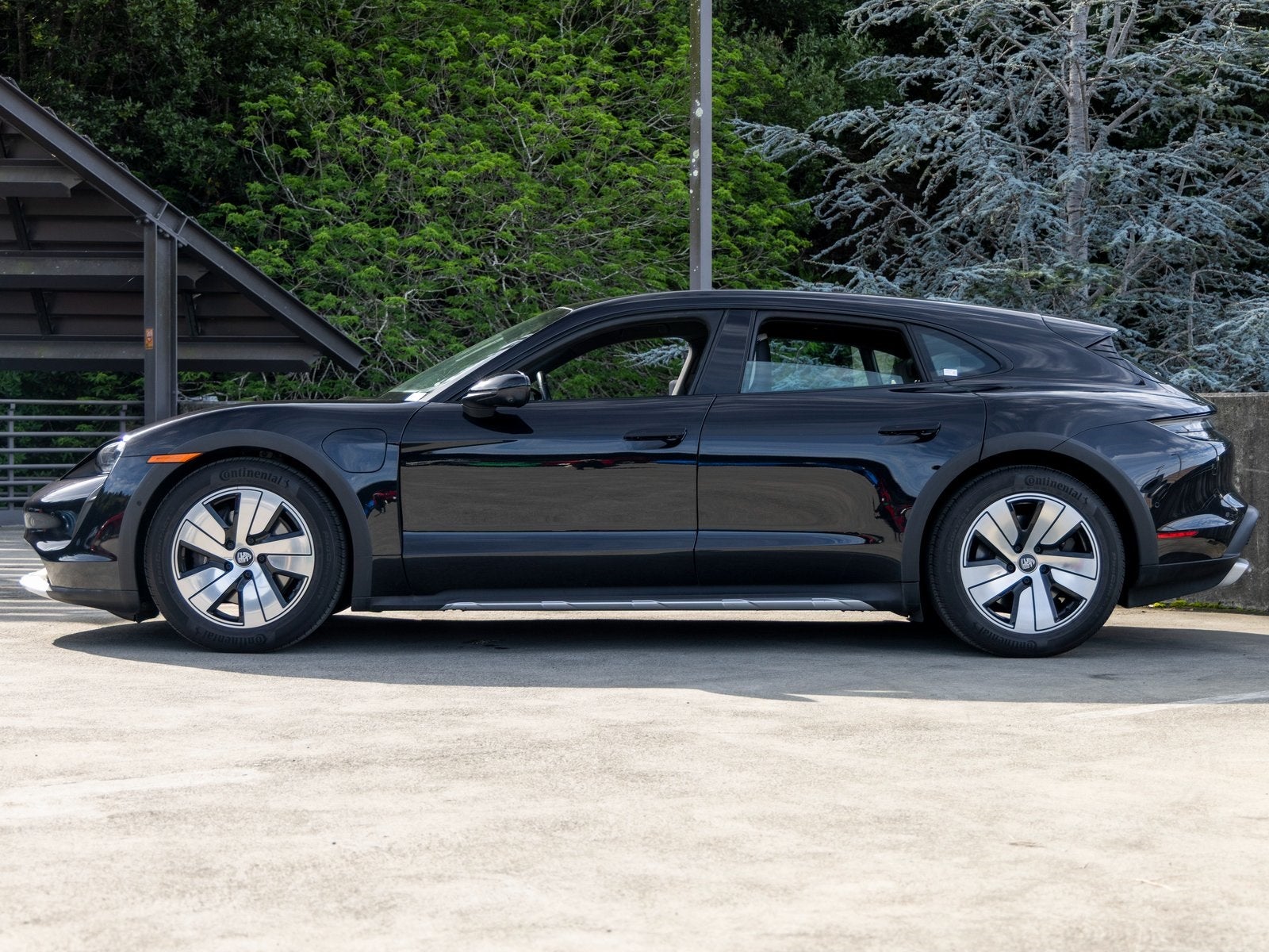 2022 Porsche Taycan Taycan 4 Cross Turismo (MY22)