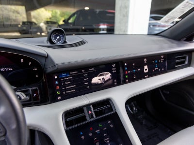 2022 Porsche Taycan Taycan 4 Cross Turismo (MY22)