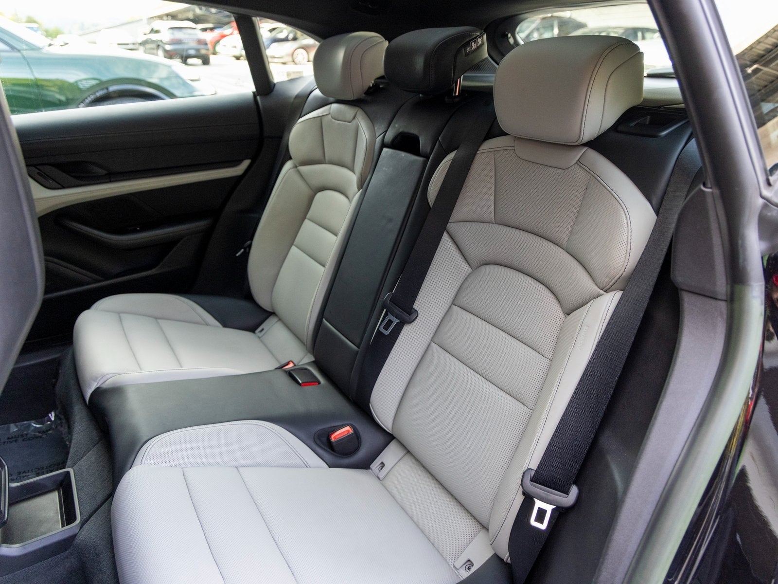 2022 Porsche Taycan Taycan 4 Cross Turismo (MY22)