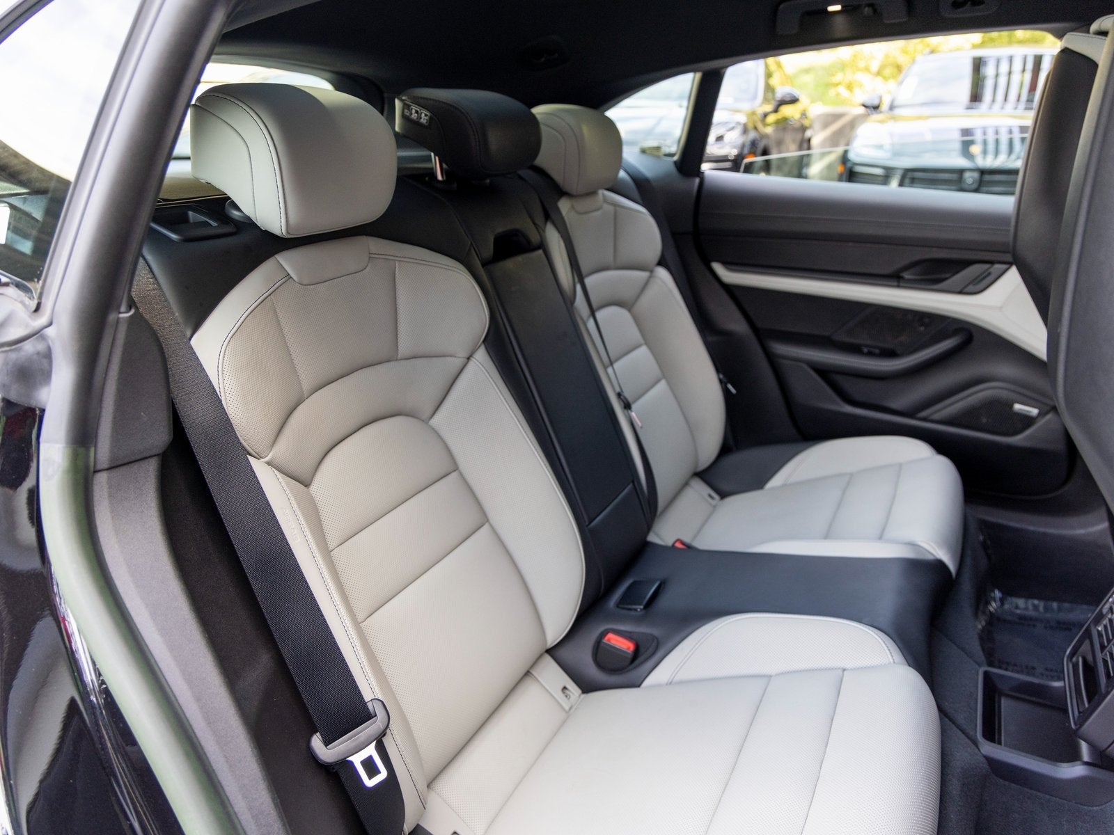 2022 Porsche Taycan Taycan 4 Cross Turismo (MY22)