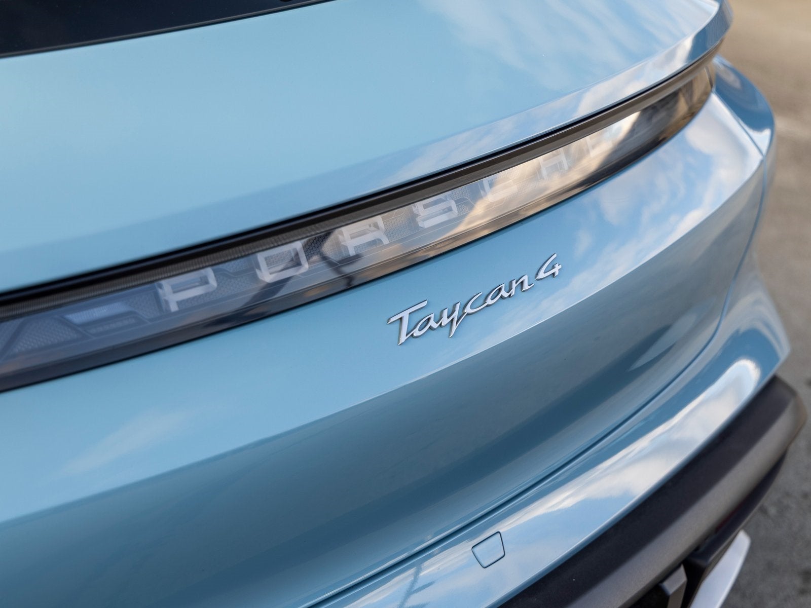 2024 Porsche Taycan Taycan 4 Cross Turismo (MY24)