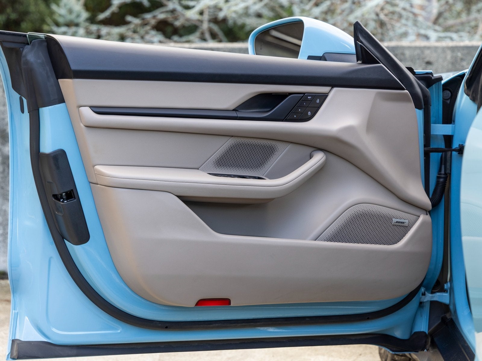 2024 Porsche Taycan Taycan 4 Cross Turismo (MY24)