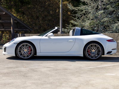 2017 Porsche 911 Targa 4S