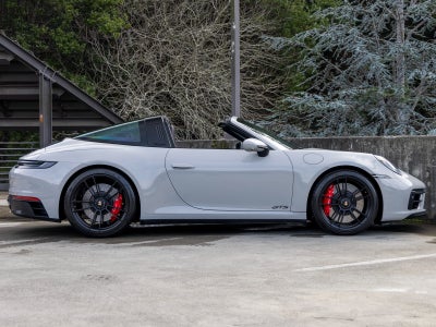 2022 Porsche 911 911 Targa 4 GTS (MY22)