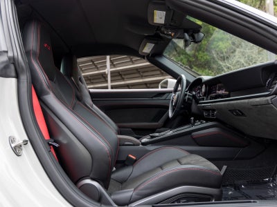 2022 Porsche 911 911 Targa 4 GTS (MY22)