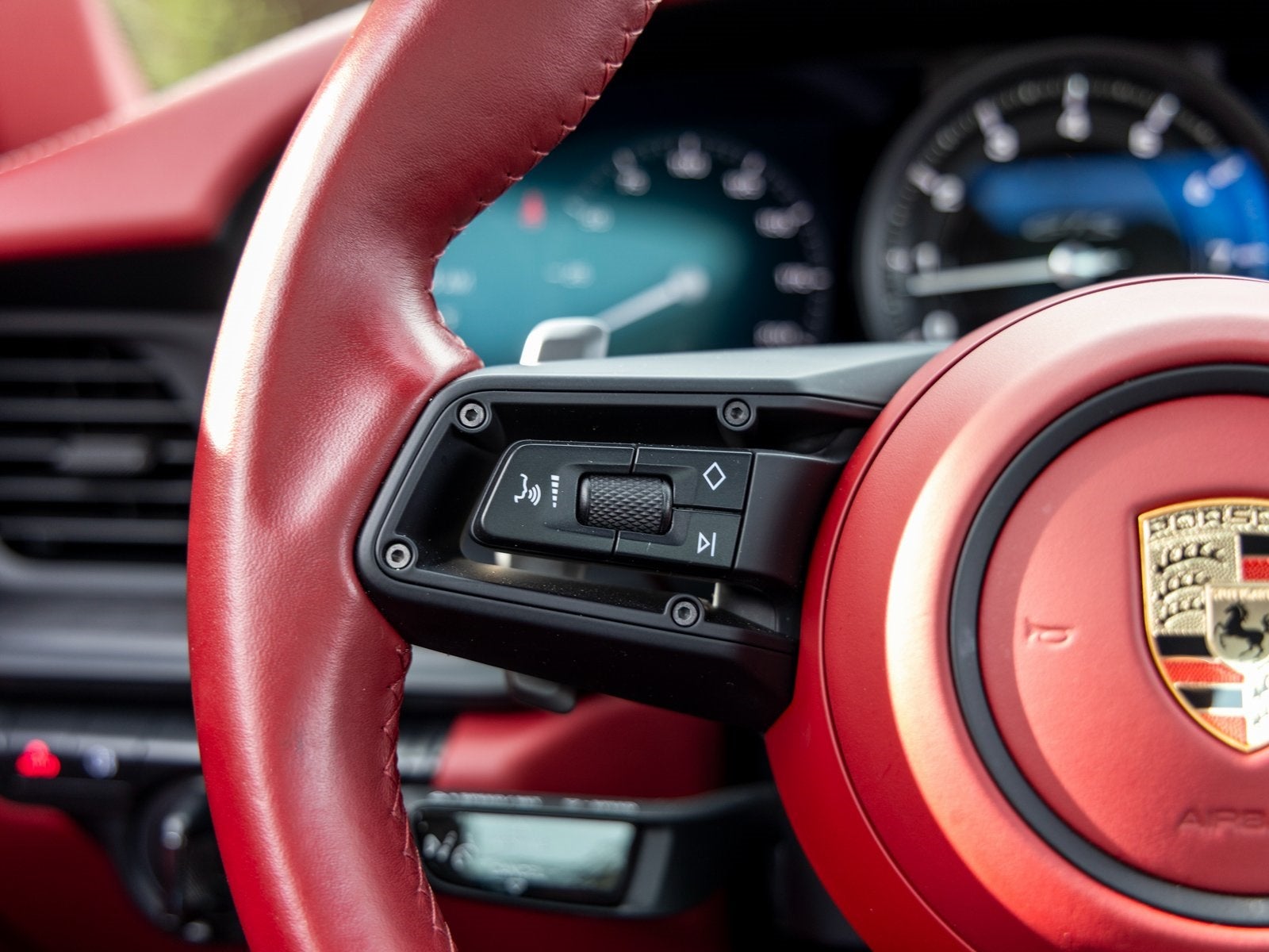 2024 Porsche 911 911 Targa 4 GTS (MY24)