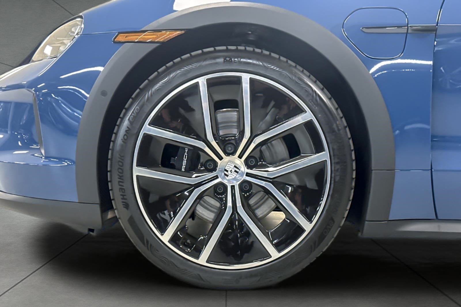 2025 Porsche Taycan Taycan 4S Cross Turismo