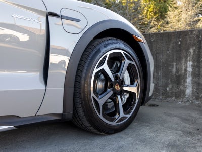 2025 Porsche Taycan Taycan 4S Cross Turismo