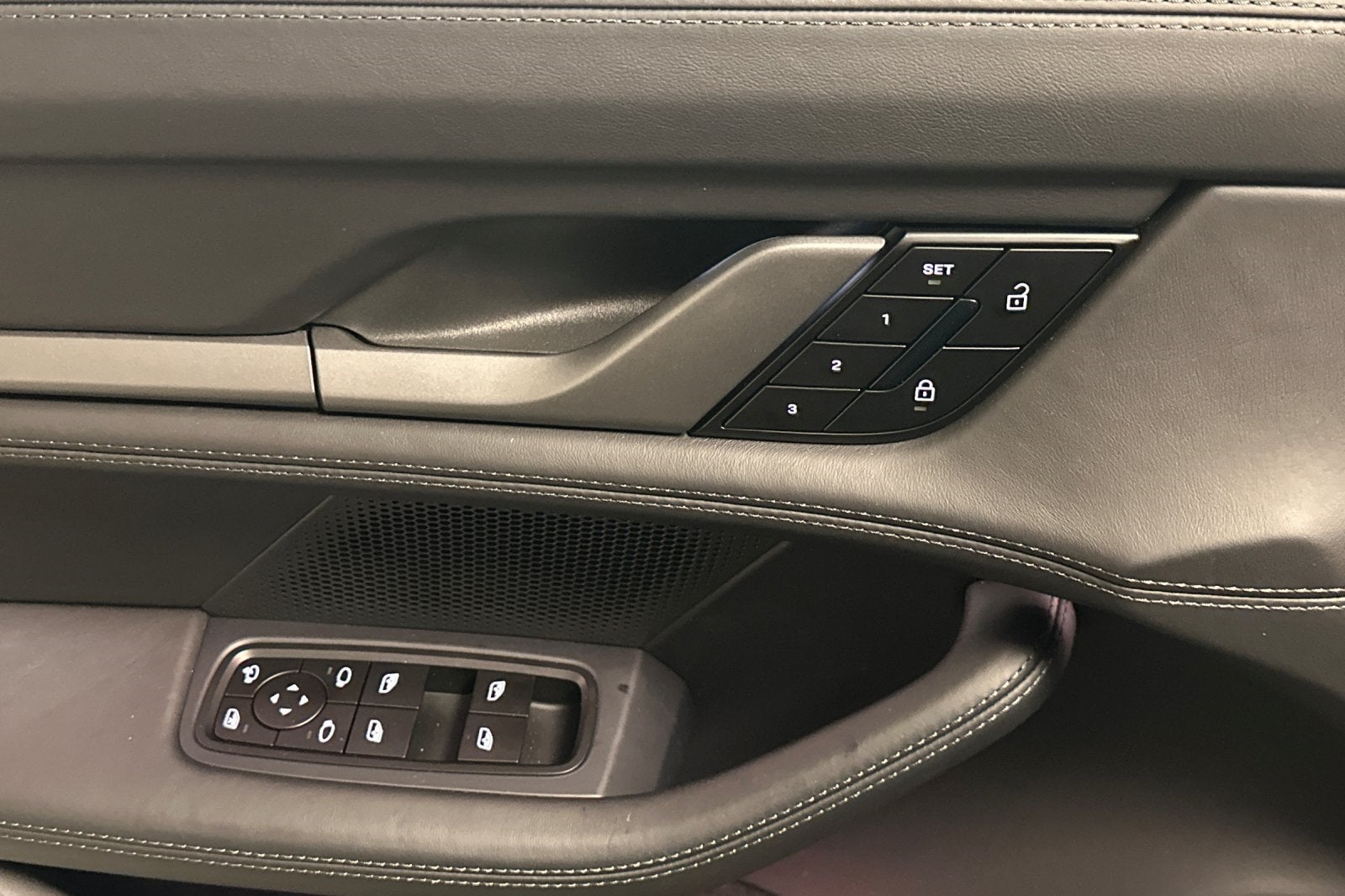 2025 Porsche Taycan Taycan 4S Cross Turismo