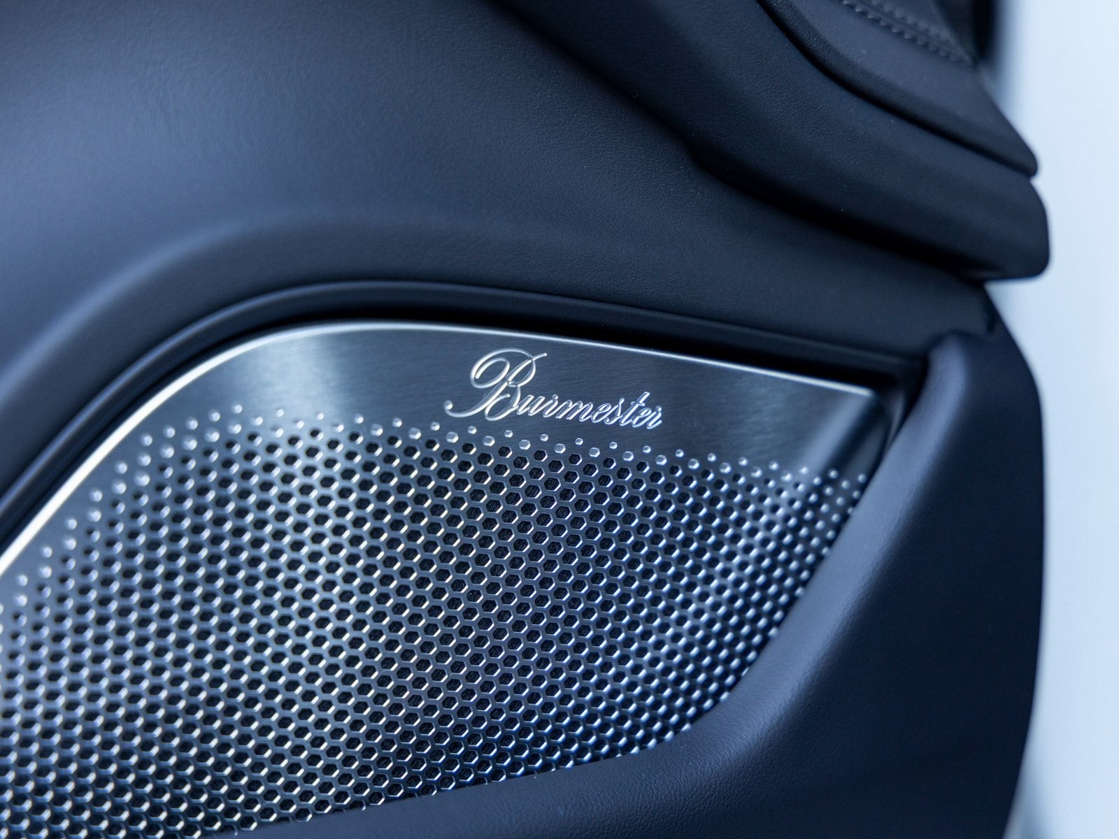 2026 Porsche Taycan Taycan Turbo S Cross Turismo