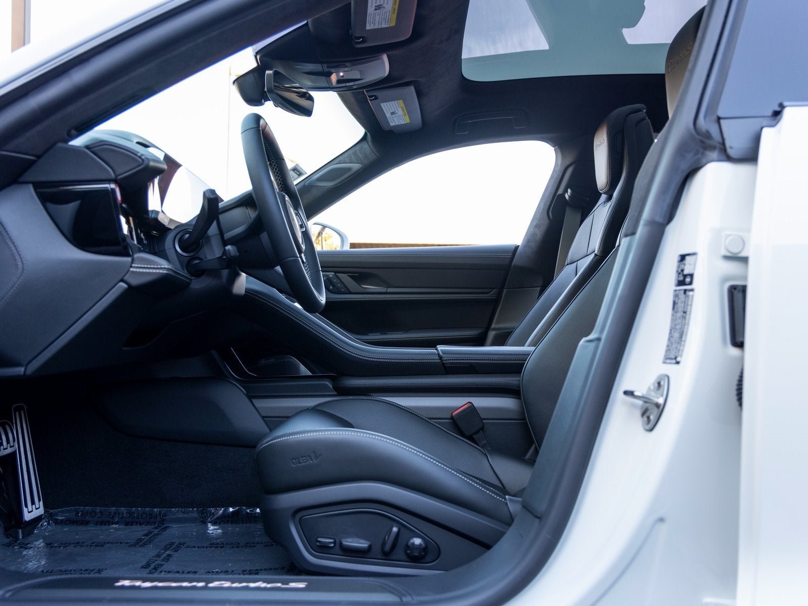 2026 Porsche Taycan Taycan Turbo S Cross Turismo