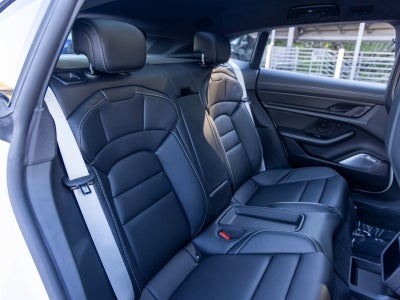 2026 Porsche Taycan Taycan Turbo S Cross Turismo