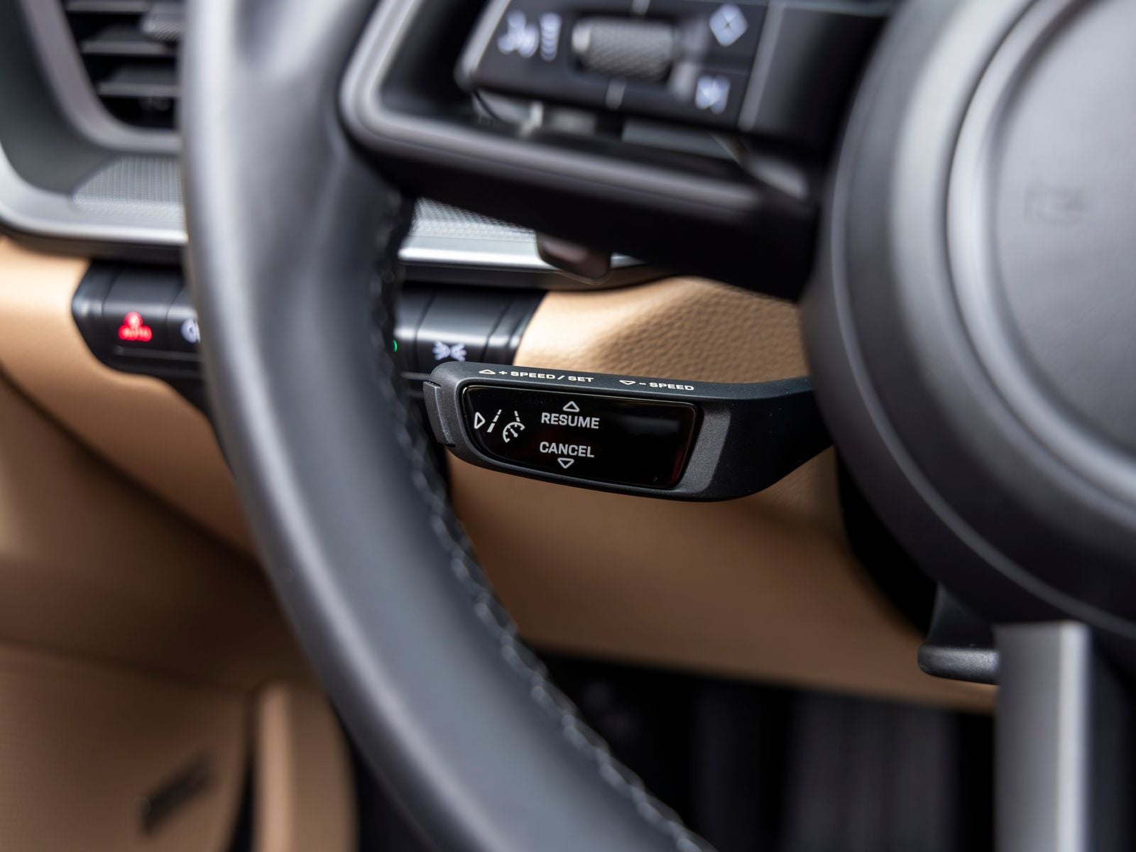 2023 Porsche 911 Carrera Cabriolet