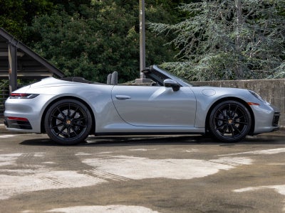 2021 Porsche 911 Carrera Cabriolet