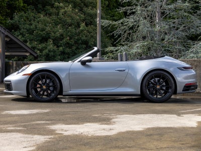 2021 Porsche 911 Carrera Cabriolet