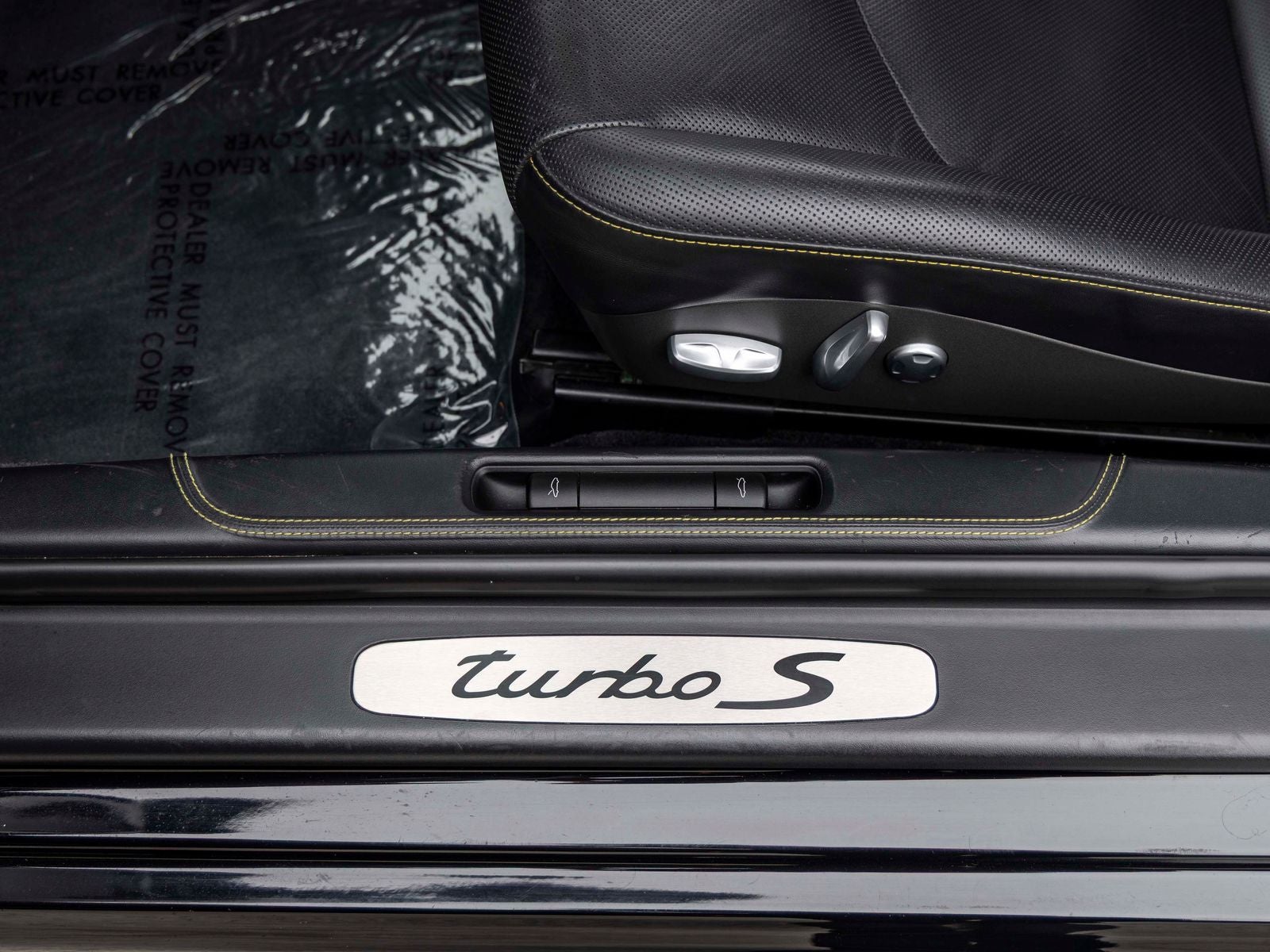 2011 Porsche 911 911 Turbo S Cabriolet