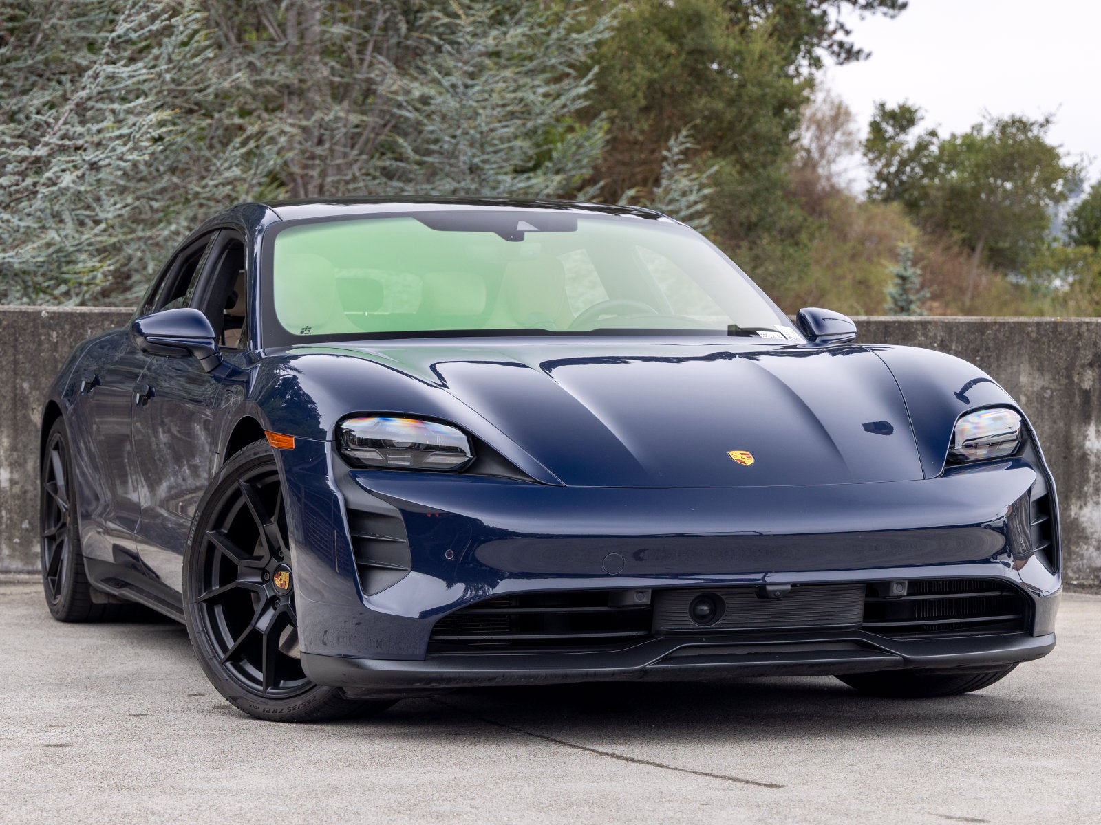 2023 Porsche Taycan Taycan GTS Sport Turismo