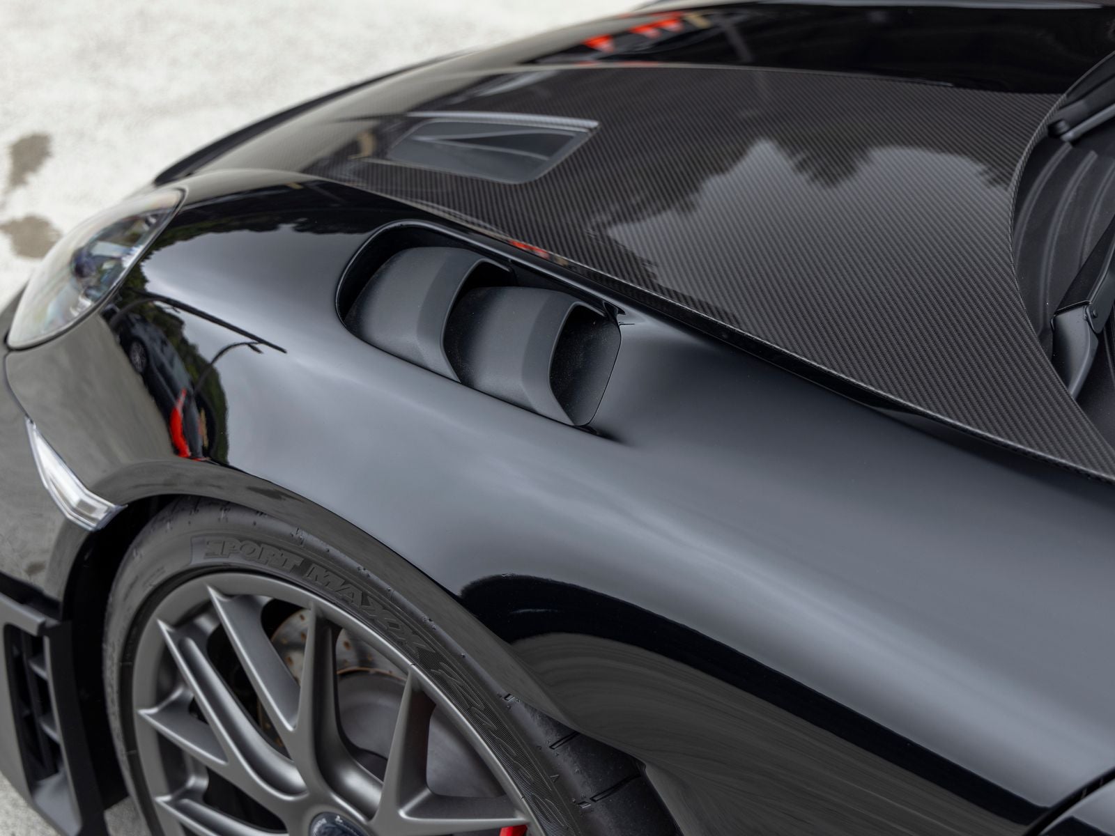 2025 Porsche 718 Spyder RS