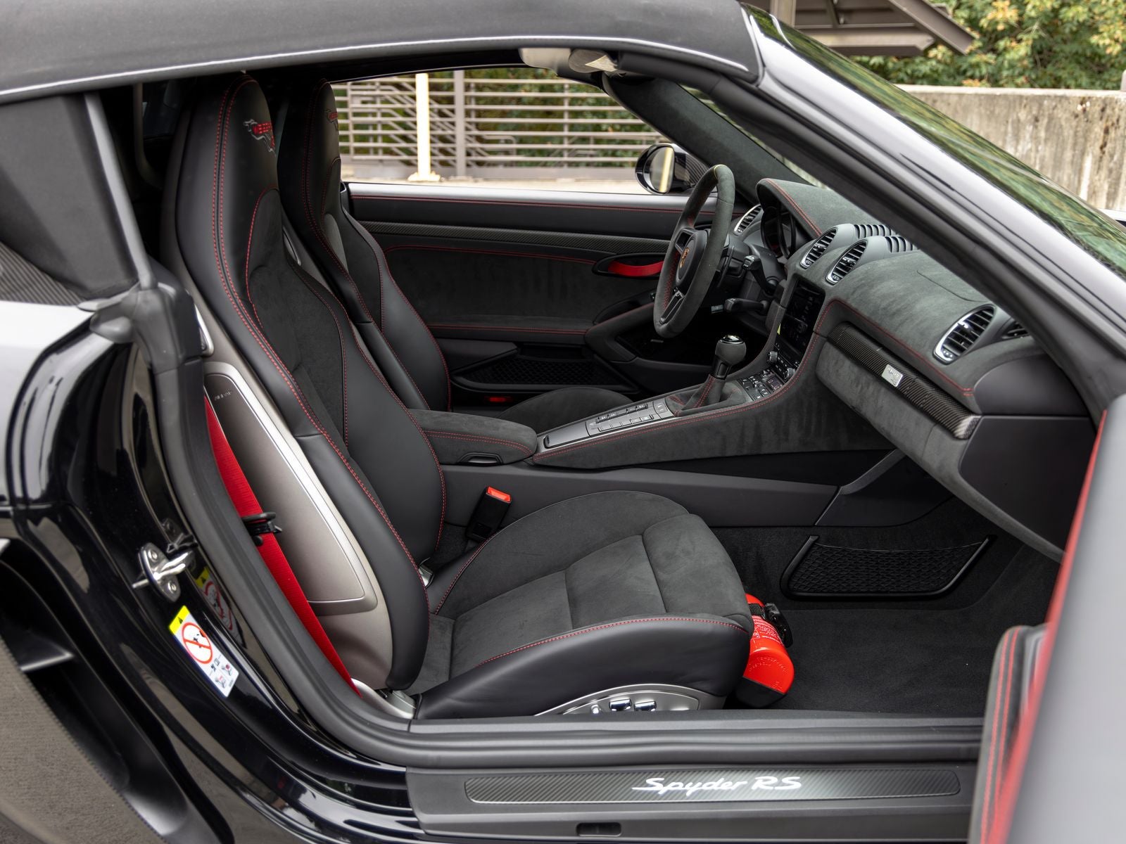 2025 Porsche 718 Spyder RS