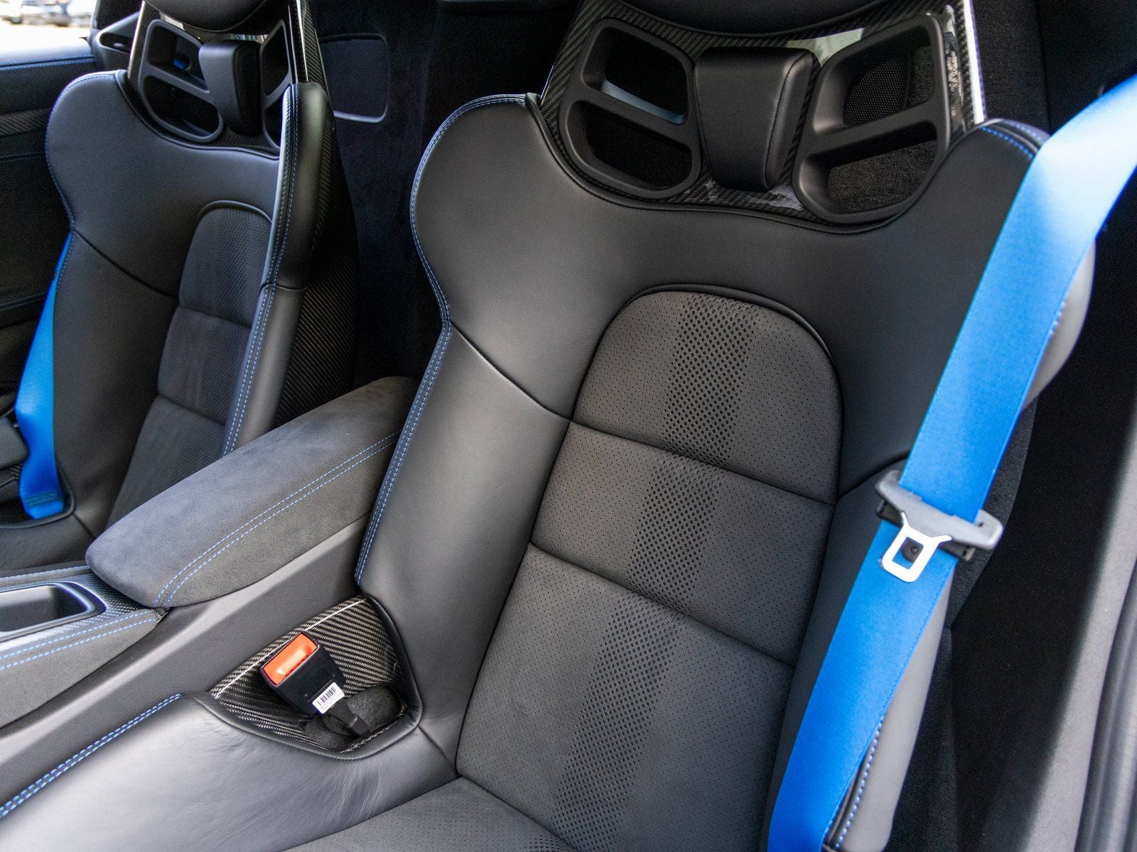 2025 Porsche 718 718 Spyder RS