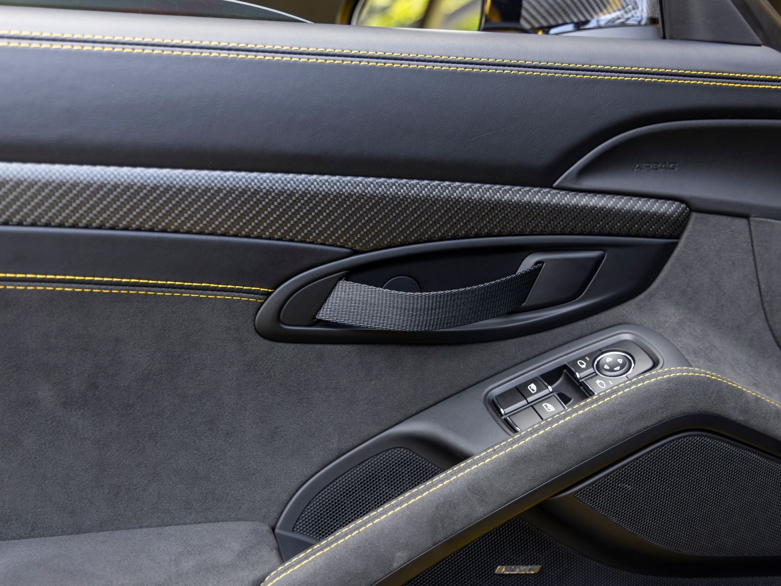 2025 Porsche 718 718 Spyder RS