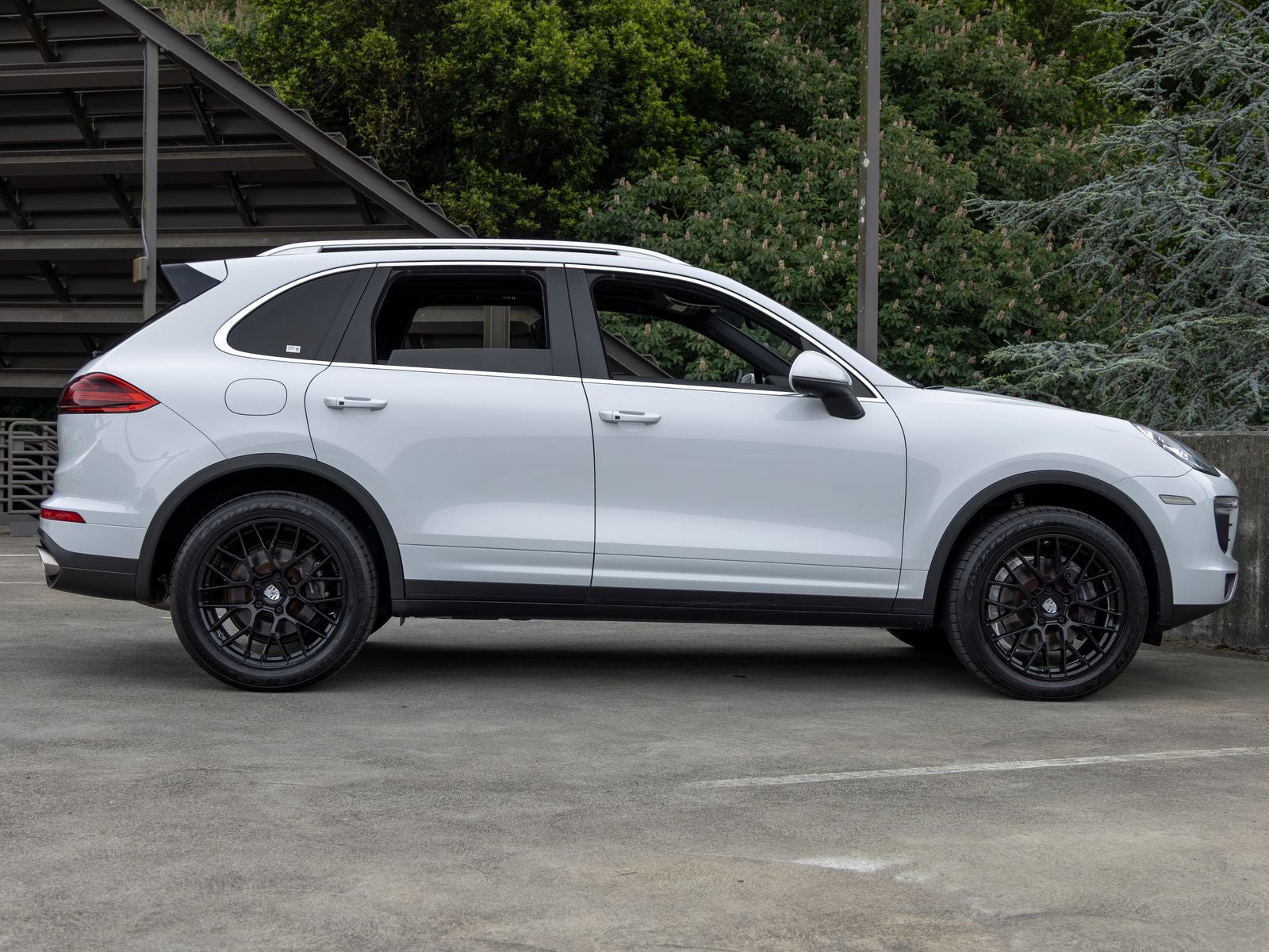 2016 Porsche Cayenne Cayenne