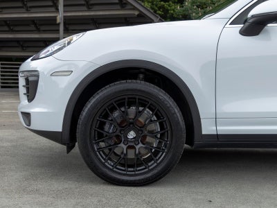 2016 Porsche Cayenne Cayenne