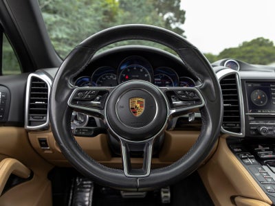 2016 Porsche Cayenne Cayenne