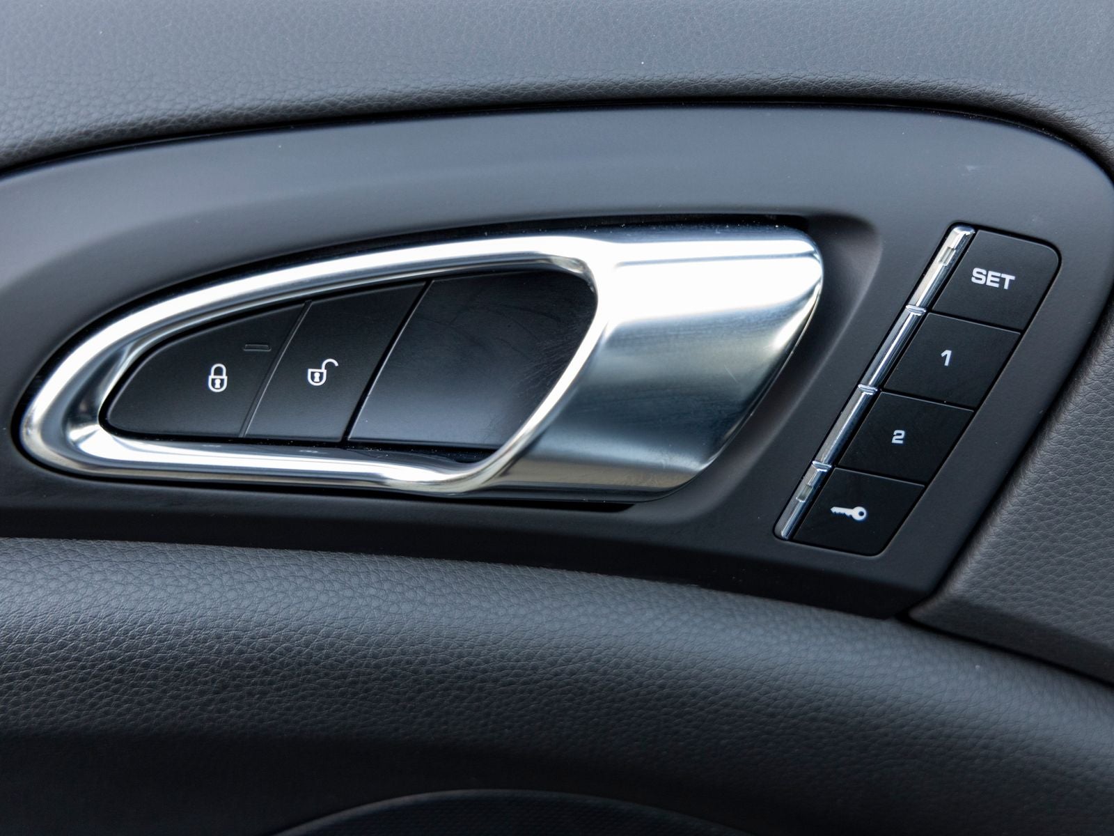 2016 Porsche Cayenne Cayenne