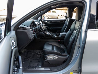 2016 Porsche Cayenne Cayenne