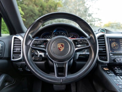 2016 Porsche Cayenne Cayenne