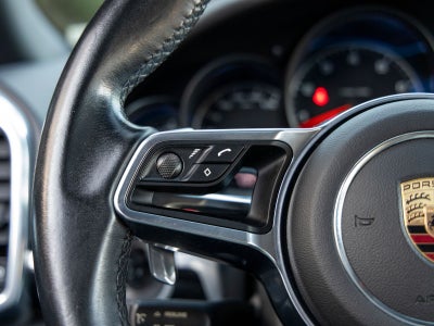 2016 Porsche Cayenne Cayenne