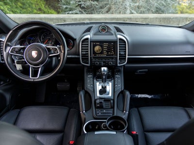 2016 Porsche Cayenne Cayenne