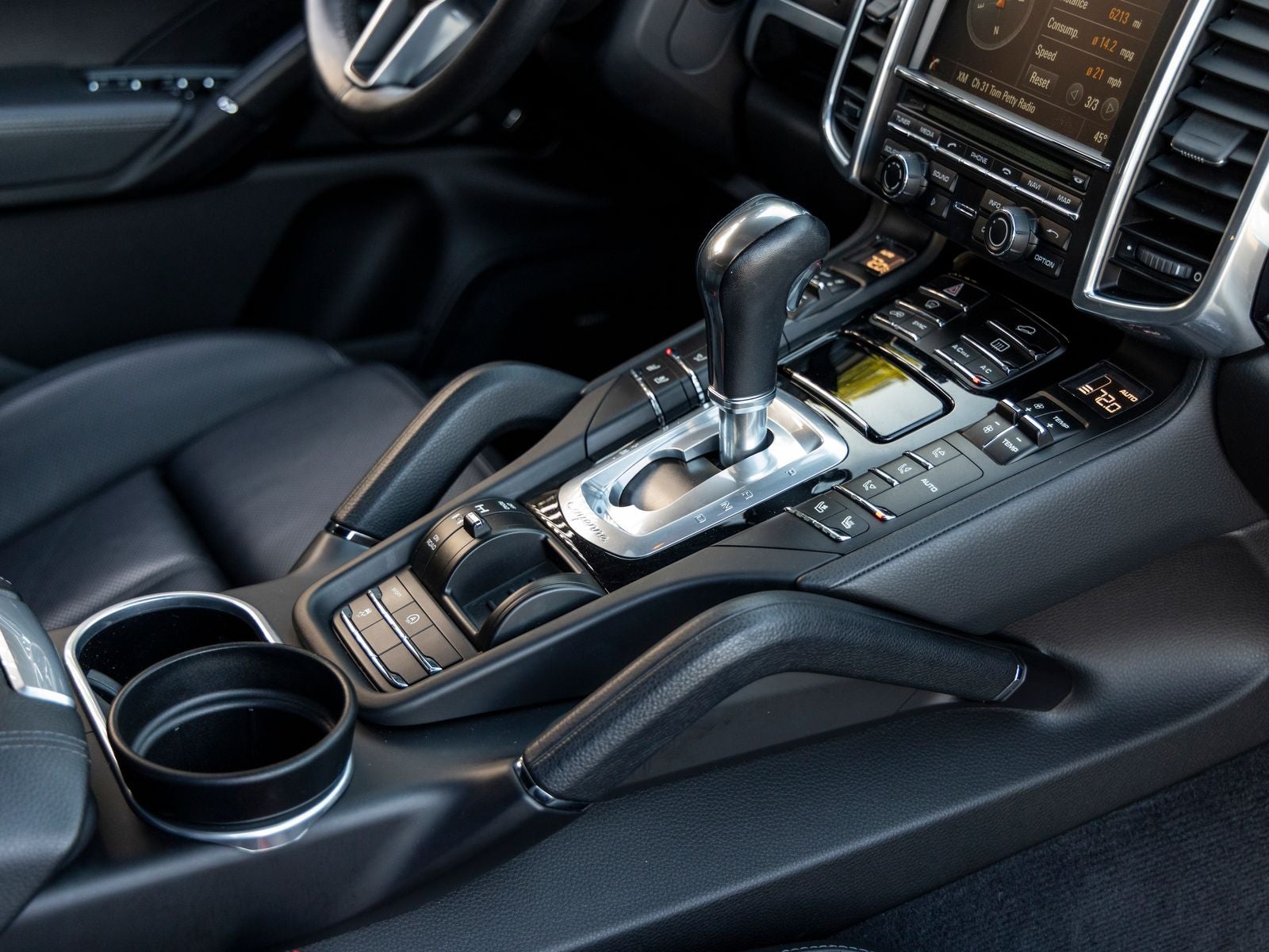 2016 Porsche Cayenne Cayenne