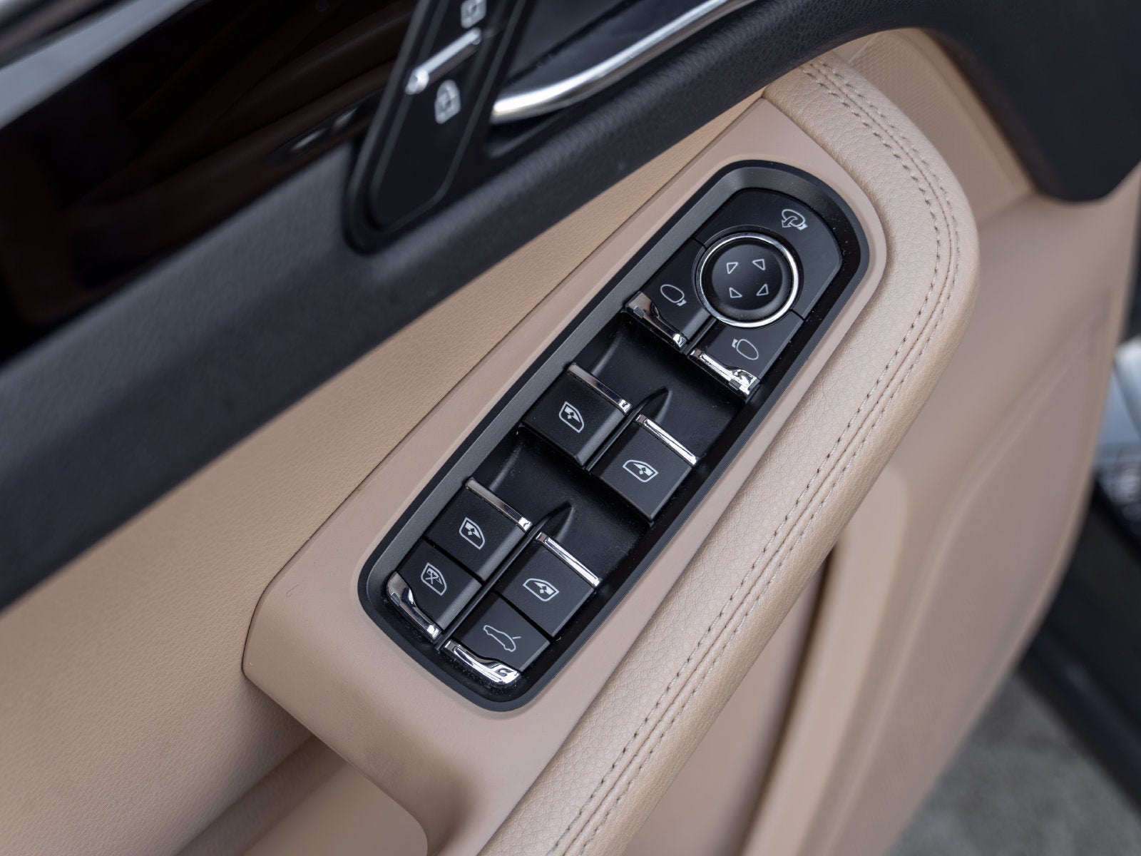 2023 Porsche Macan Macan
