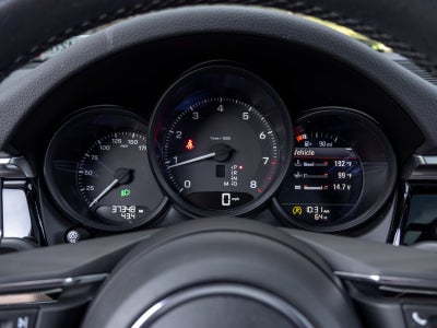 2023 Porsche Macan Macan