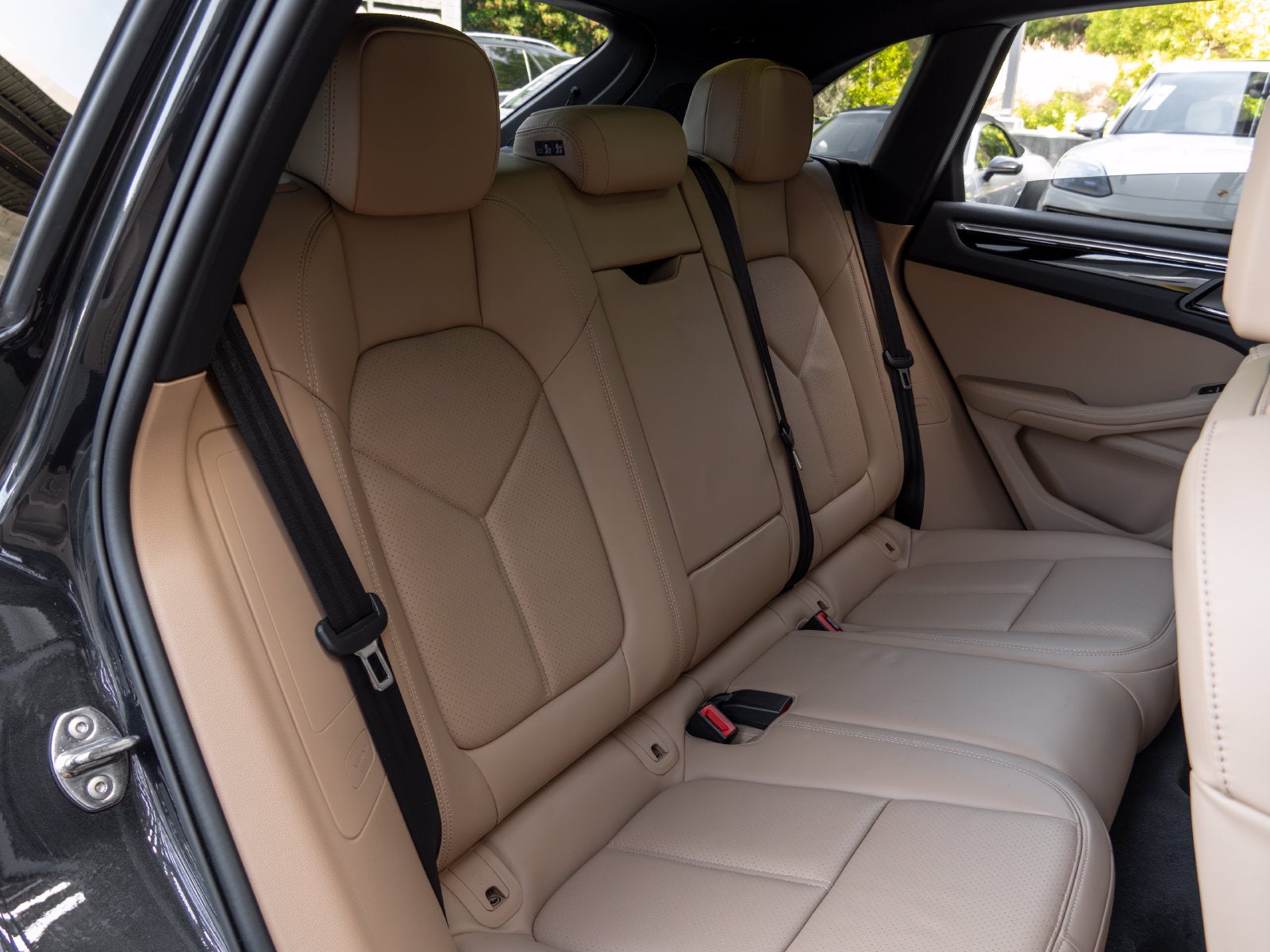 2023 Porsche Macan Macan