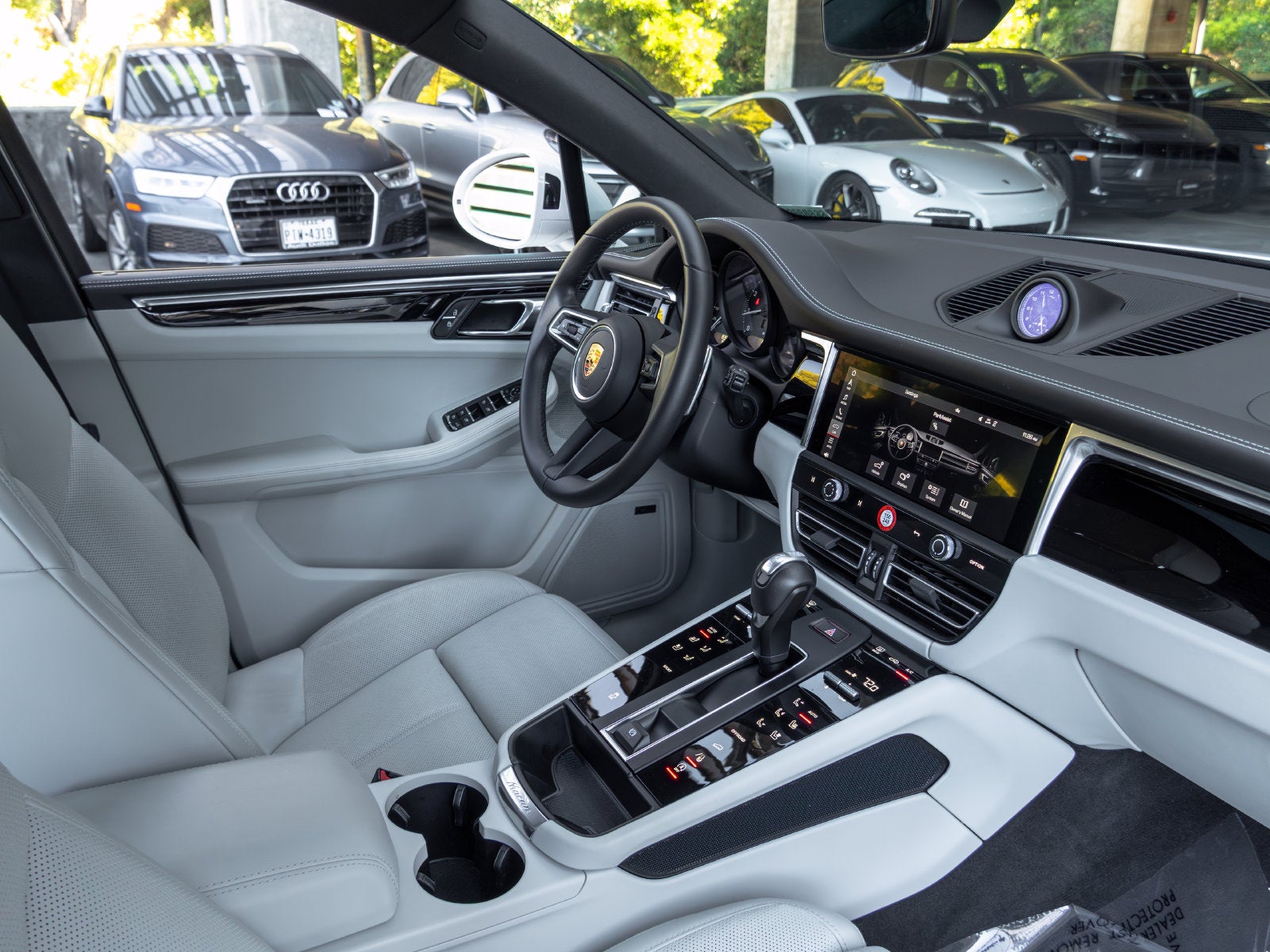 2025 Porsche Macan Macan