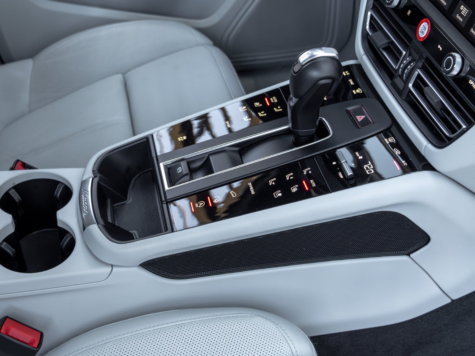 2025 Porsche Macan Macan