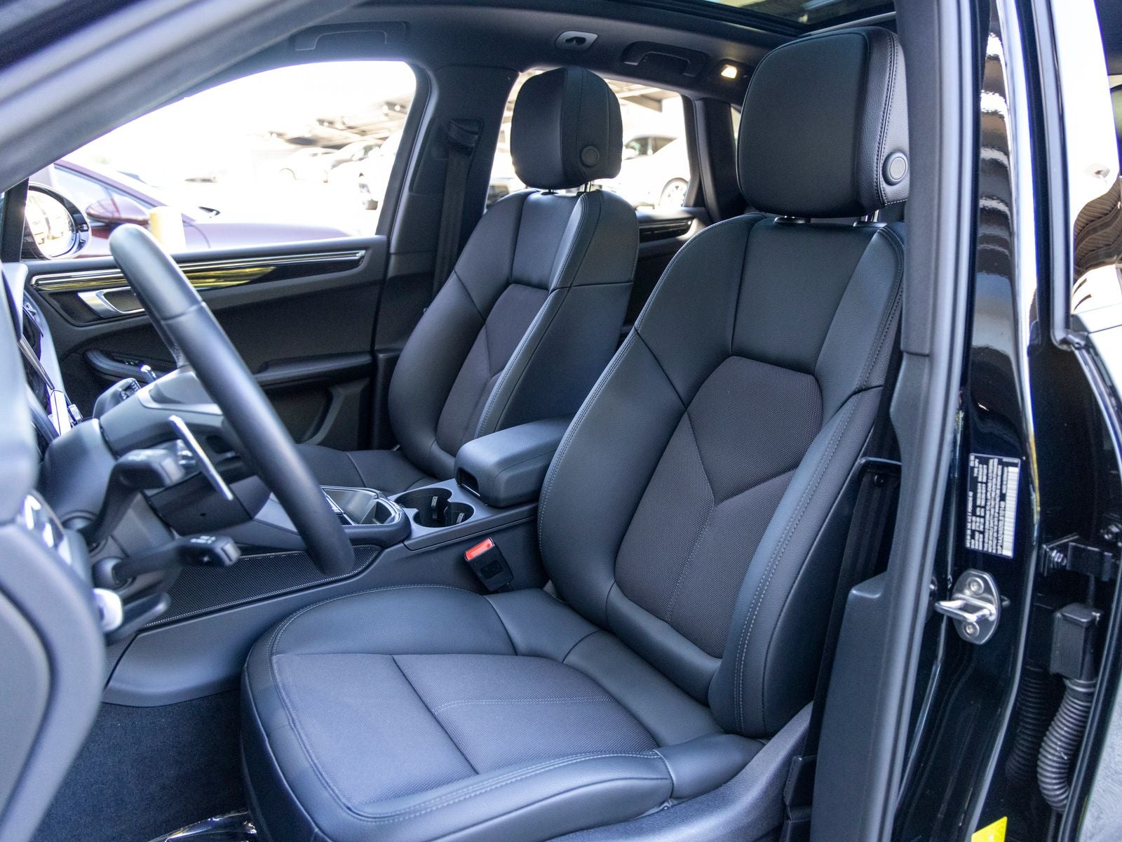 2025 Porsche Macan Macan