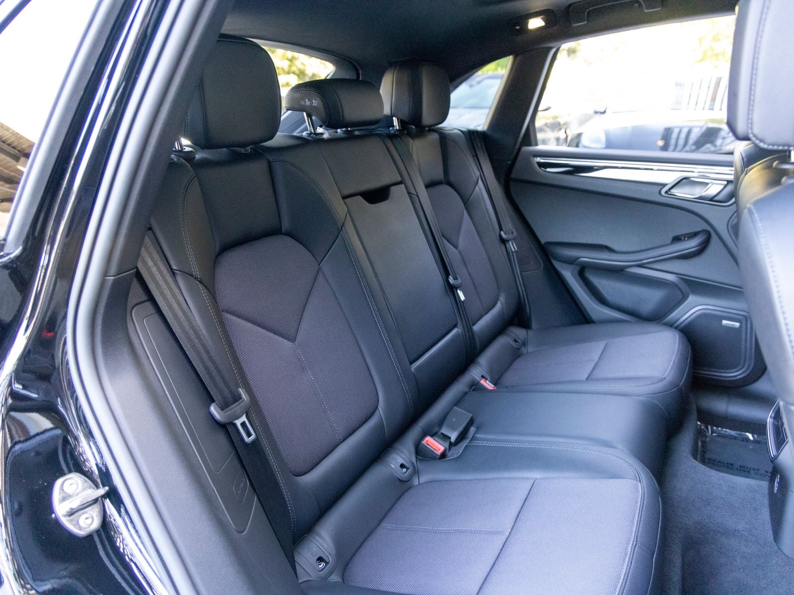 2025 Porsche Macan Macan