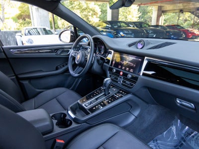 2025 Porsche Macan Macan