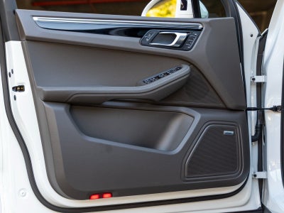 2025 Porsche Macan Macan